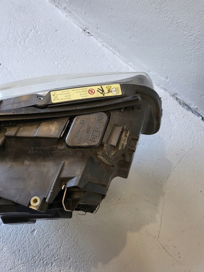 фото №11, Bmw 1 e87 e81 набор ремонтный крепления лампы левая