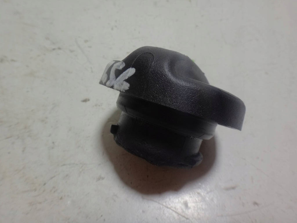 Крышка заливной масла mini r55 r56 r57 r58 r60 n12 n16 Цена