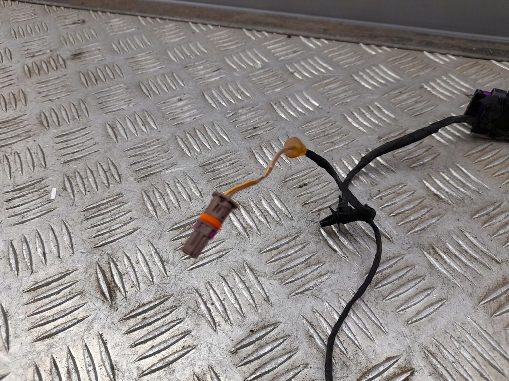 фото №10, Audi q5 sq5 2018 задняя сторона правая жгут трубопровод дверь задних