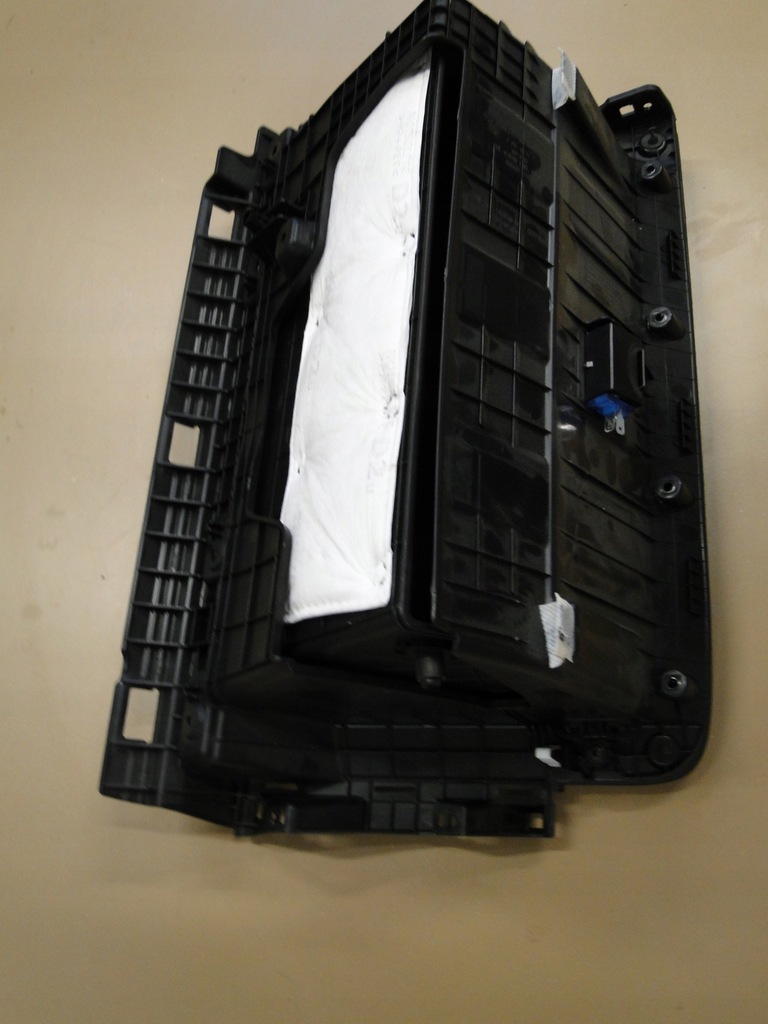 фото №10, Бардачок пасажира kia ceed iii чорний europa 2018-