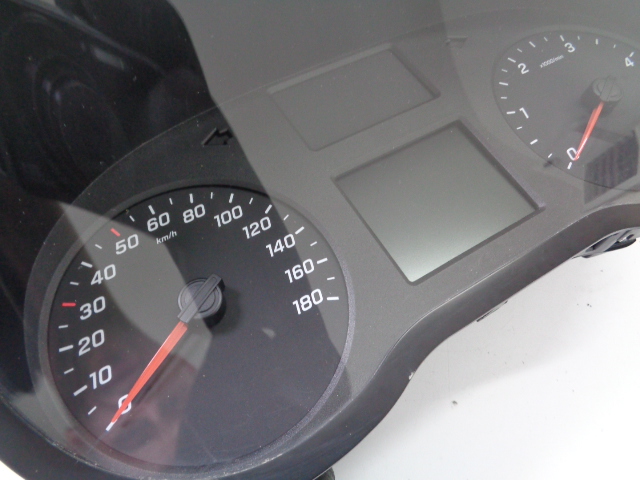 Счетчик приборы mercedes sprinter w907 2018- Оригинал