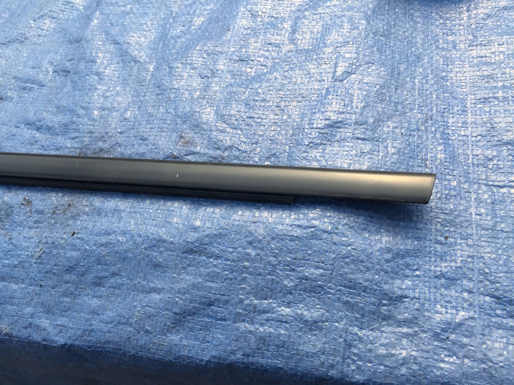 фото №2, Jeep renegade 20 21 22 молдинг уплотнитель с дверь левый перед