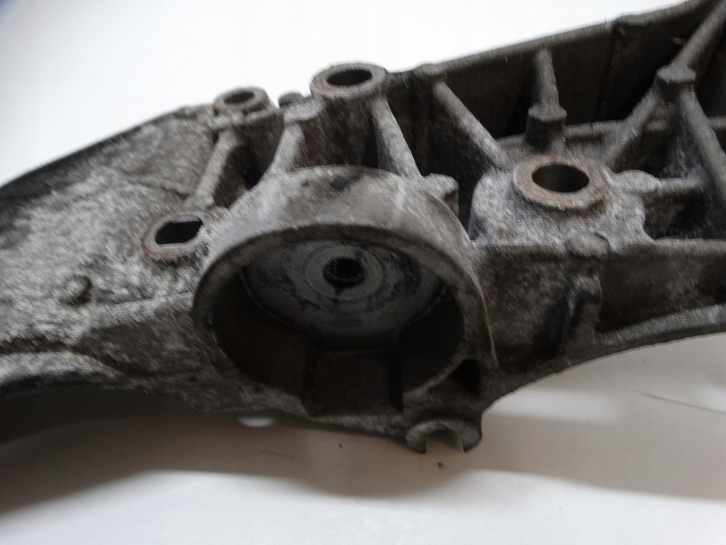 фото №6, Кронштейн кронштейн генератора renault laguna iii