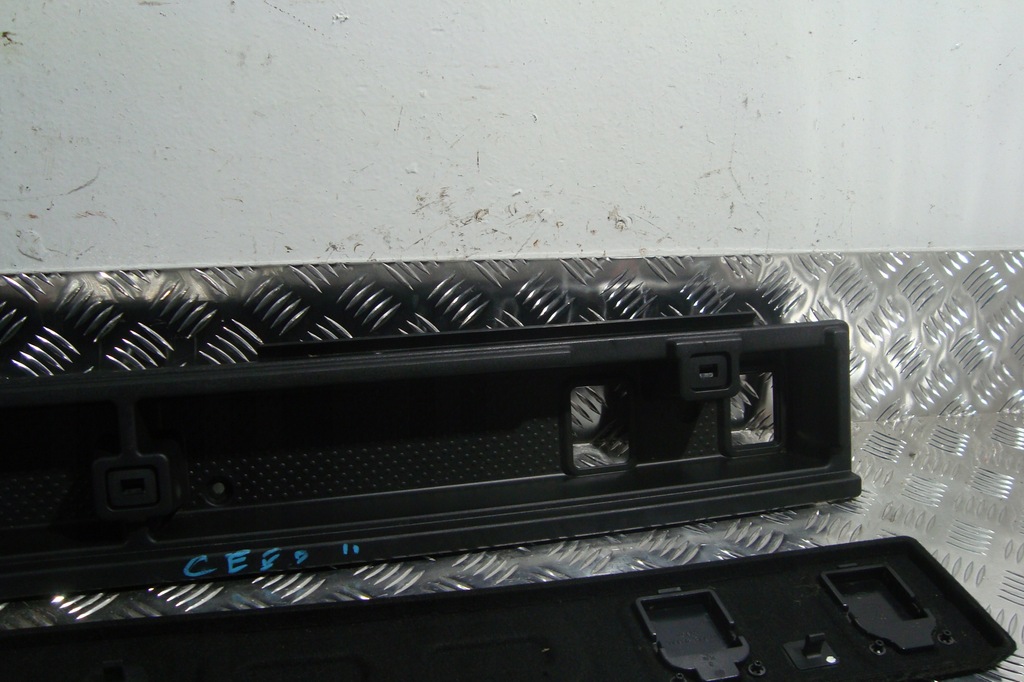 фото №8, Обшивка лоток бардачок багажника kia ceed ii kombi 12-