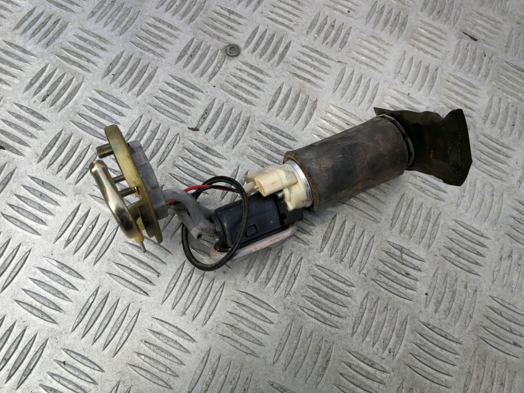 Купити Насос пального bmw e30