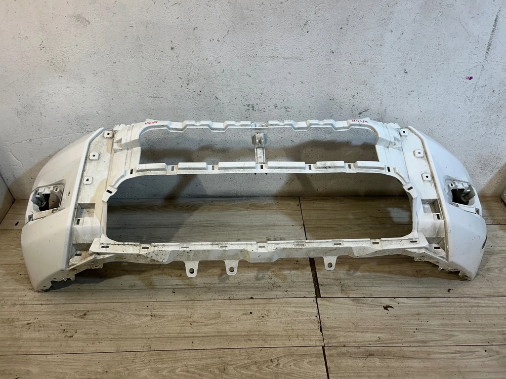 фото №8, Toyota hilux viii lift бампер передний