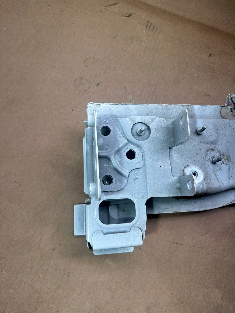 фото №8, Лонжерон лівий перед, чверть лівий перед, кронштейн mercedes eqa w243 c149