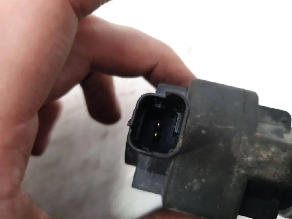 фото №6, Клапан электромагнитный citroën c5 iii break td_ 70177711 1.6l бензиновый