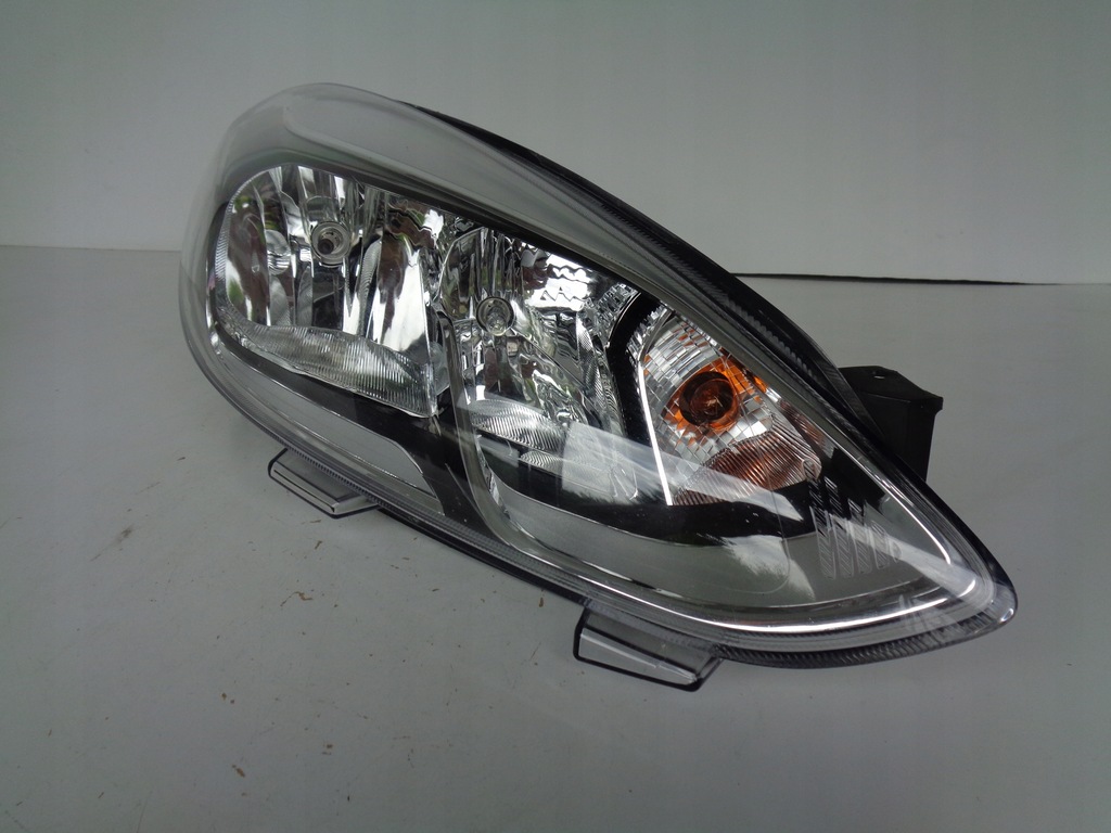 фото №1, Лампа права фара ford fiesta mk8 17-