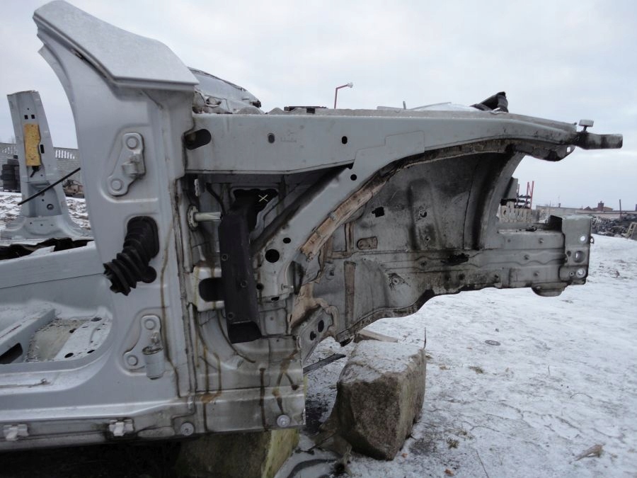 фото №1, Mercedes e w212 212 чверть права лонжерон перед передня