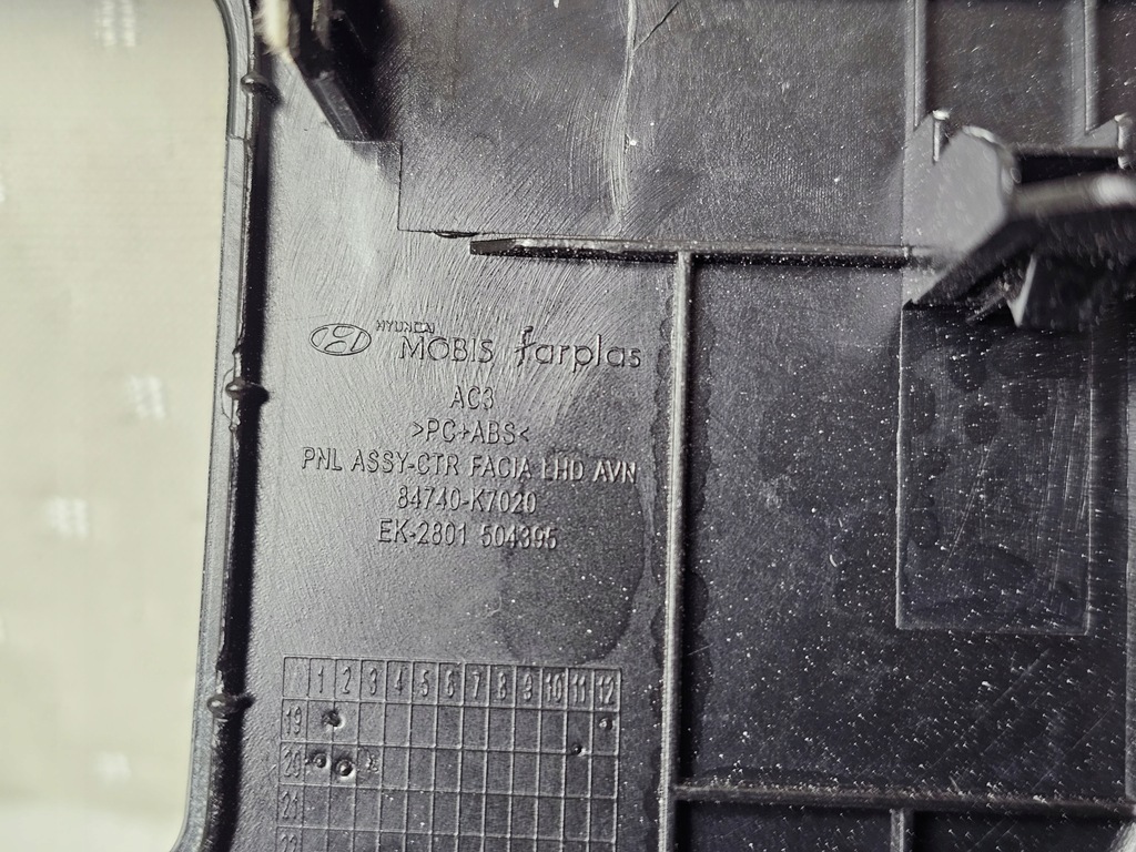 фото №8, Dekor молдинг рамка спідометра радіо hyundai i10 iii 84740-k7020