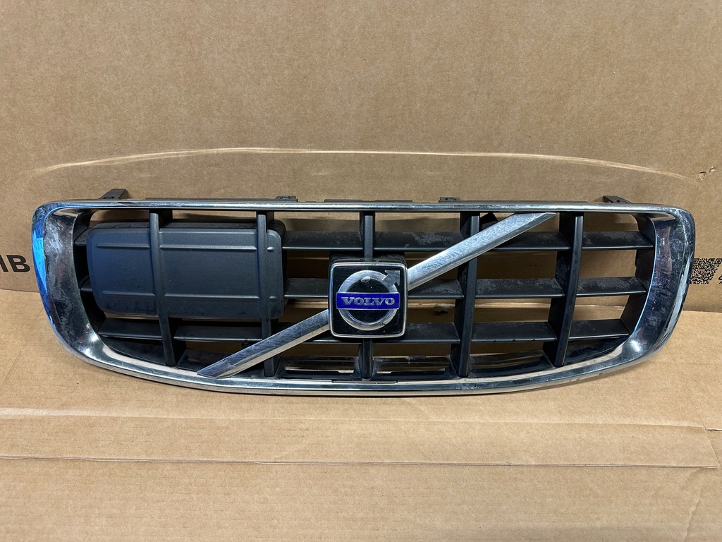 фото №1, Volvo xc70 решітка радіатора решітка радіатора w бампер радар 2007 -