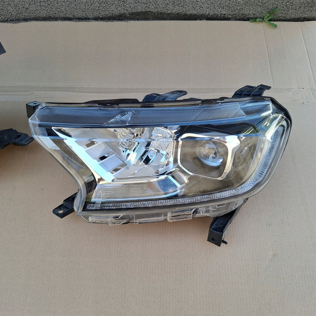 фото №13, Ford ranger raptor 19- комплект лампа фары левая правая светлый середина