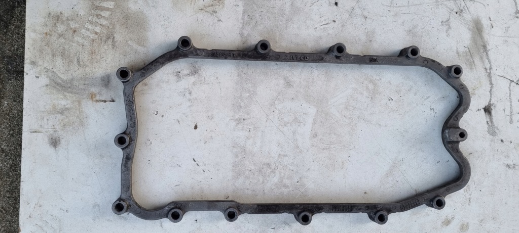 Купить Рамка картера масляный iveco 504154880