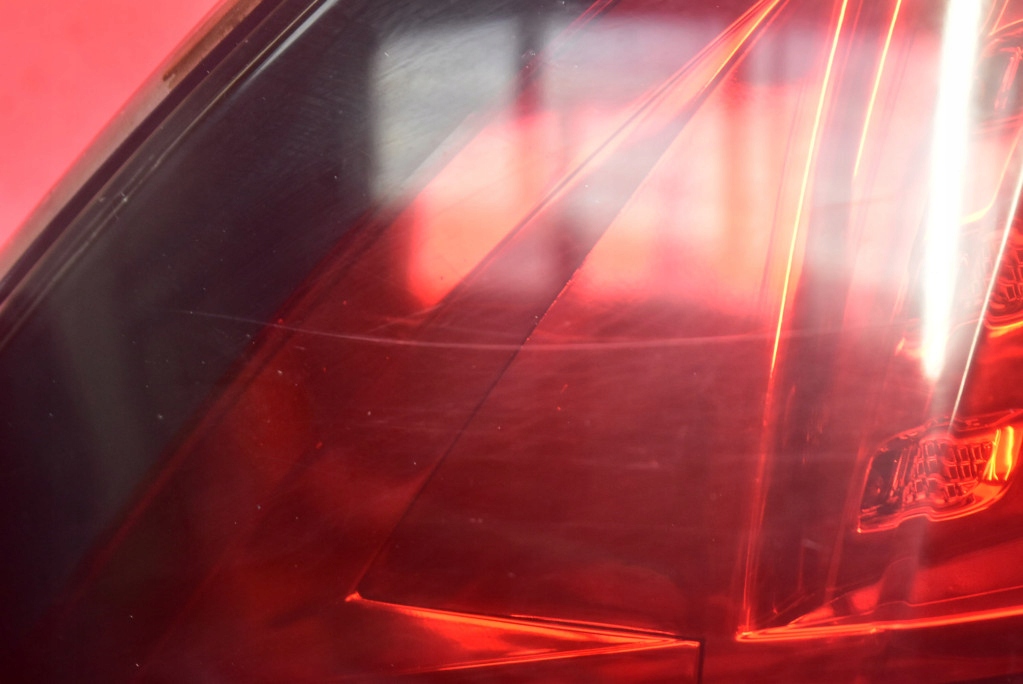 фото №11, Лампа права задня задня gs1f-51150 mazda 2 ii gh 5d hb 07-12