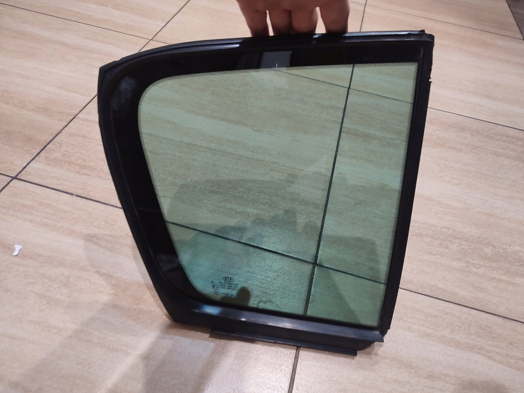 фото №9, Стекло боковая треугольник дверь правая kia sportage iv