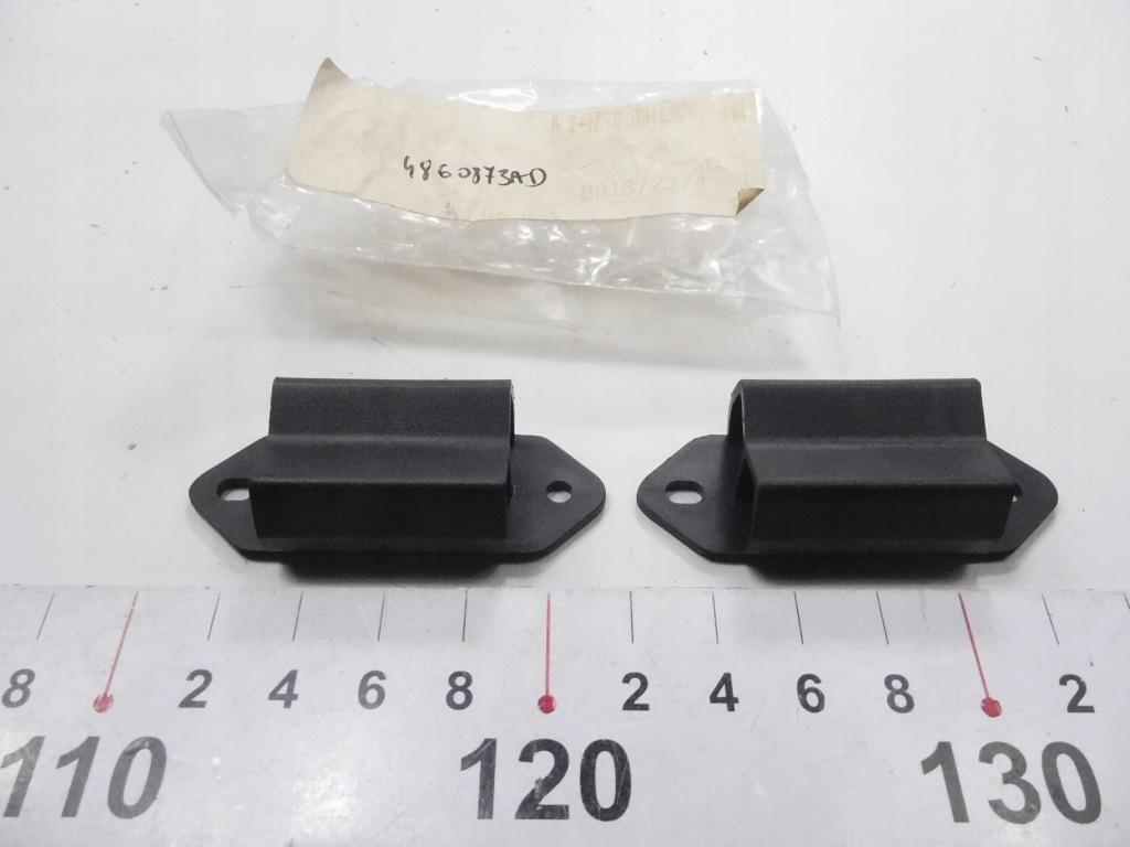 фото №6, Бампер, отбойник крышки багажника mopar jeep grand cherokee оригинальный номер 4860873ad