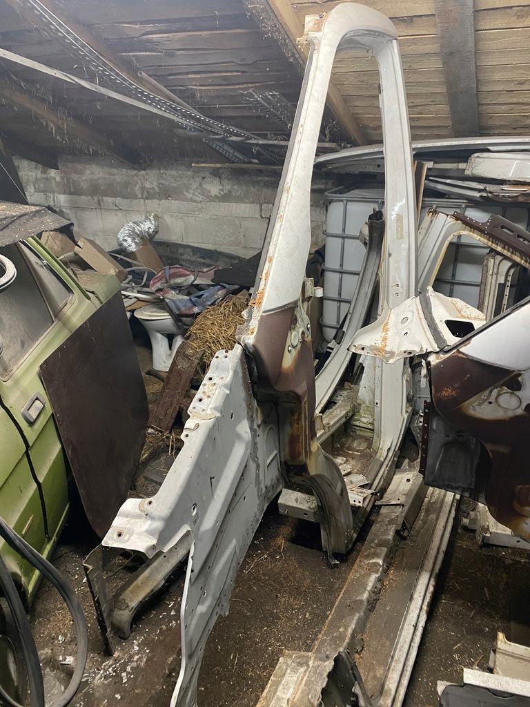 фото №1, Рамка блок двигуна лівий двері з fartuchem sprinter 906