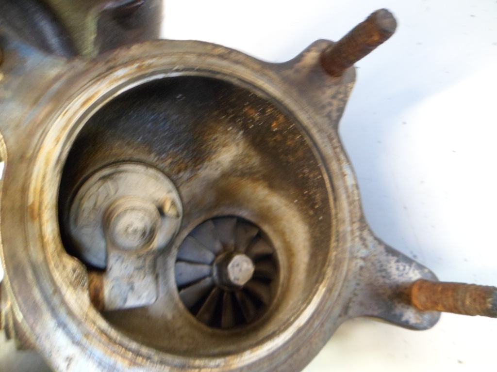 фото №7, Audi a3 s3 8p 2.0tfsi cdl турбонагнетатель 06f145702c