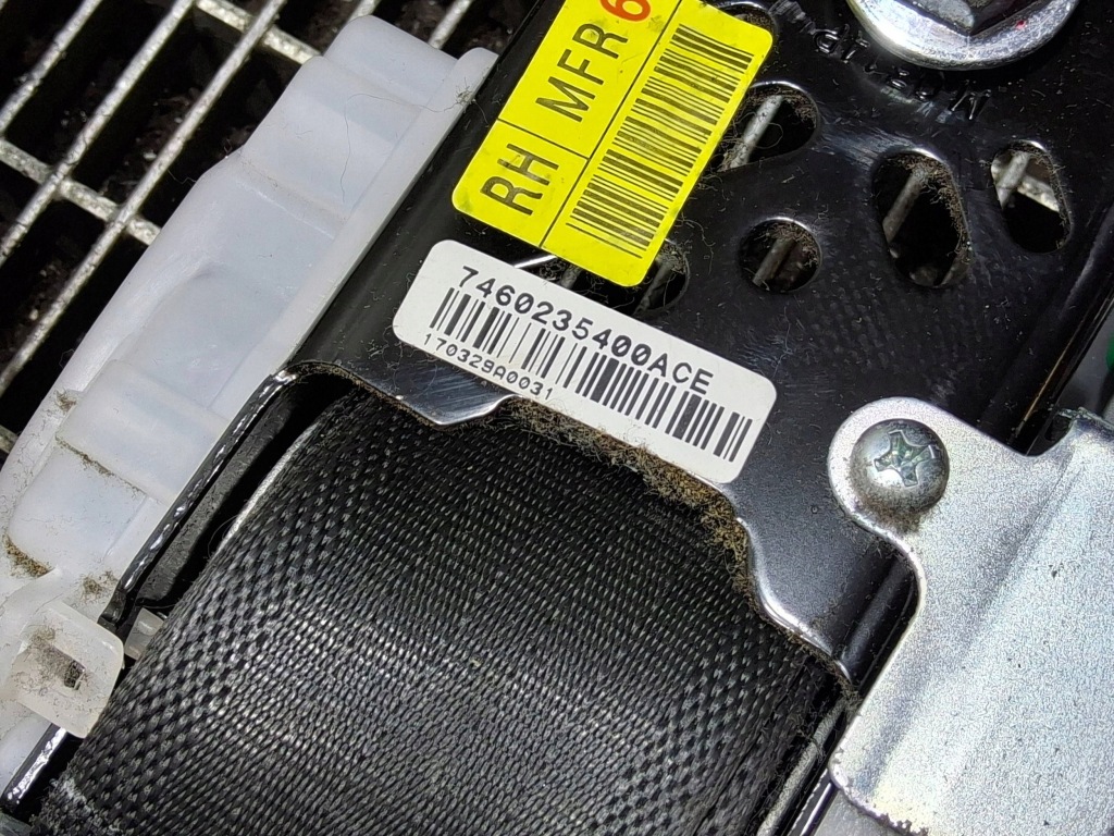 Передній ремінь безпеки перед сторона права ssangyong tivoli 7460235400 Зі Шроту