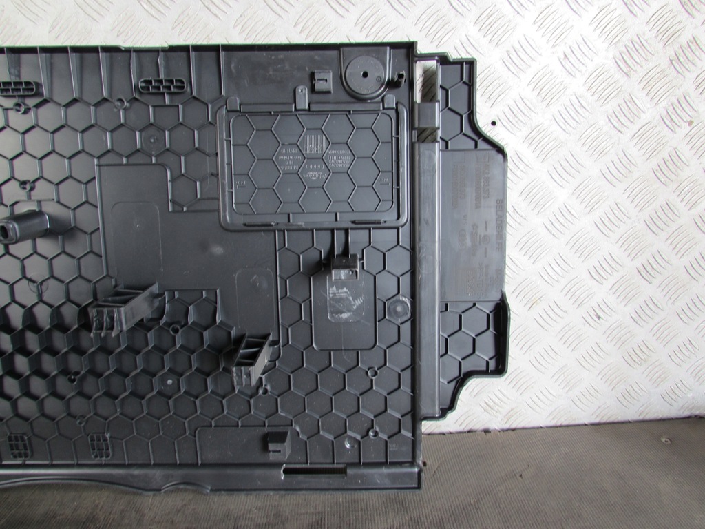 фото №7, Пол багажника audi a6 c8 18-23r 4k8863373