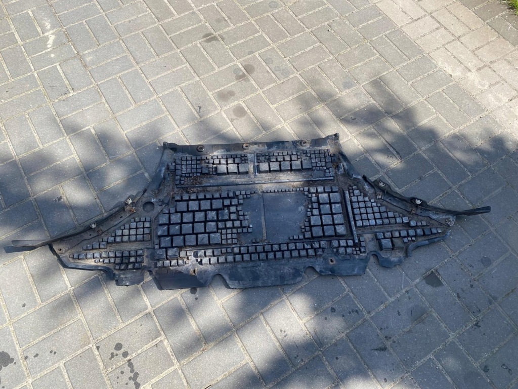 Audi a4 b8 2.0 tdi универсал плита накладка двигателя нижняя 8k0863821af с Разборки