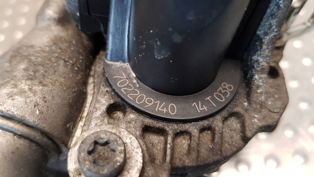 Клапан egr радиатор выхлопных газов 9802194080 ford c-max mk2 focus mk3 1.6 tdci Недорого