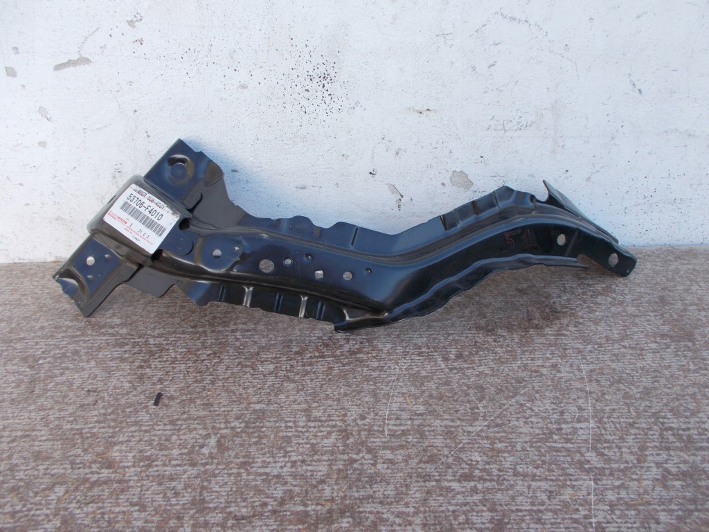 фото №1, Toyota ch-r 53706-f4010 кронштейн крила ліва напрямна кронштейн новий orygina