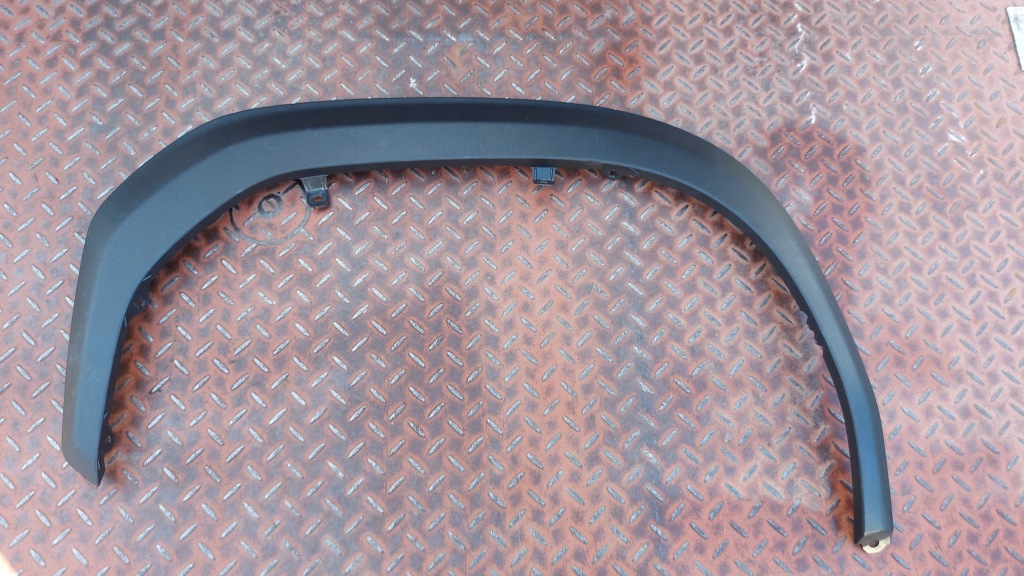 фото №1, Молдинг накладка крила права правий перед toyota yaris cross 20-