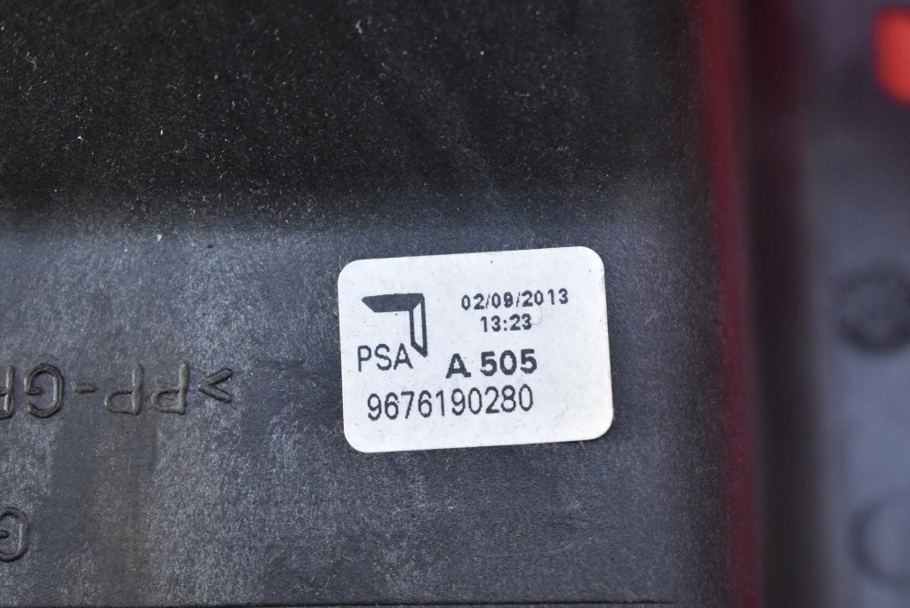 Выборщик домкрат передач 5 передача 9676190280 peugeot 208 1 i 1.2 vti 82 km Цена