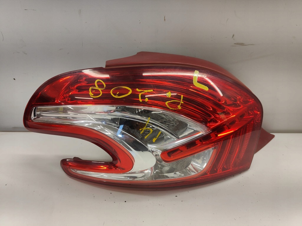 фото №1, Peugeot 208 i 9672628280 лампа задняя задняя левая