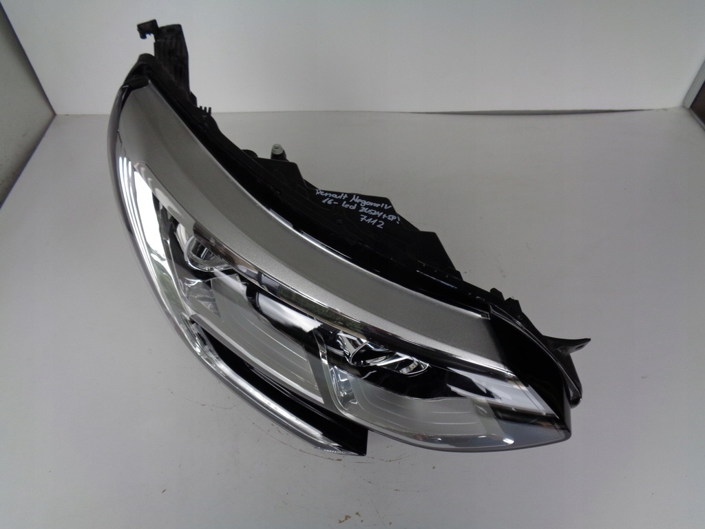 фото №5, Лампа правая фара renault megane iv 16- led