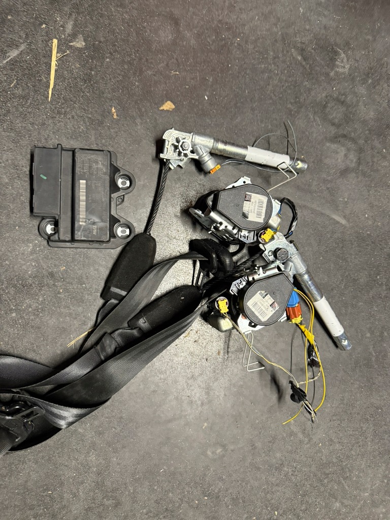 фото №1, Pas ремені безпеки натягувач alfa romeo mito комплект