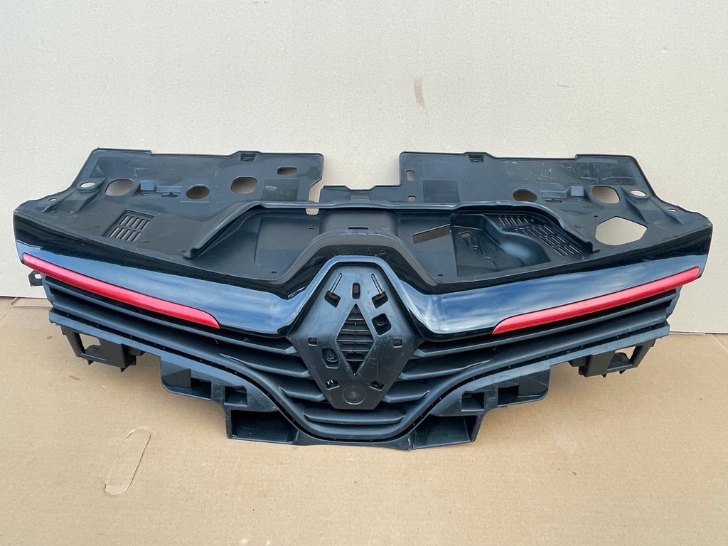 фото №1, Renault clio iv решётка радиатора решётка радиатора перед передний