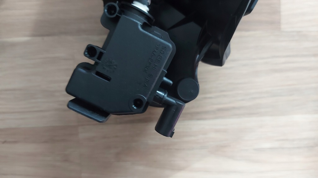 фото №4, Крышка крышка багажника заливной топлива bmw 3 f30 f31