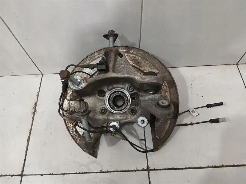 Ступица задняя bmw правая 33309503996 Недорого