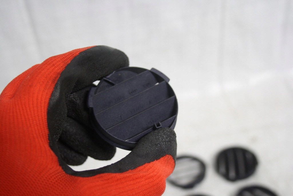 фото №8, Audi a3 8l решётка обдув круглая левая правая granatowa 8l0819793 8l0819794