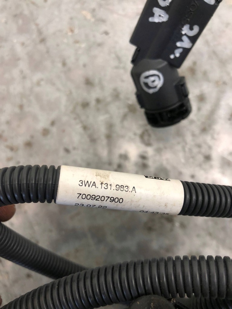 Патрубок шланг adblue vw skoda 3wa131983a Зі Шроту
