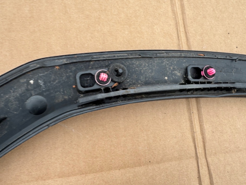 Бампер молдинг левая задний  lamborghini urus оригинал 4ml853817 Киев