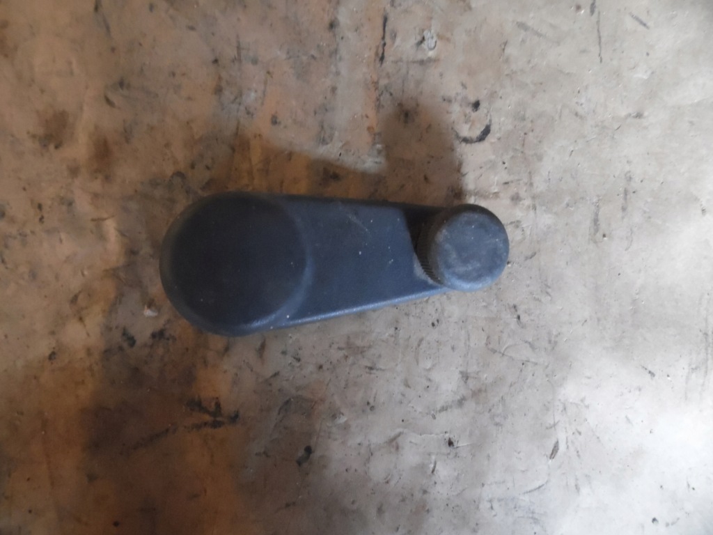 Купити Ручка склопідйомника скло 82961-60b00