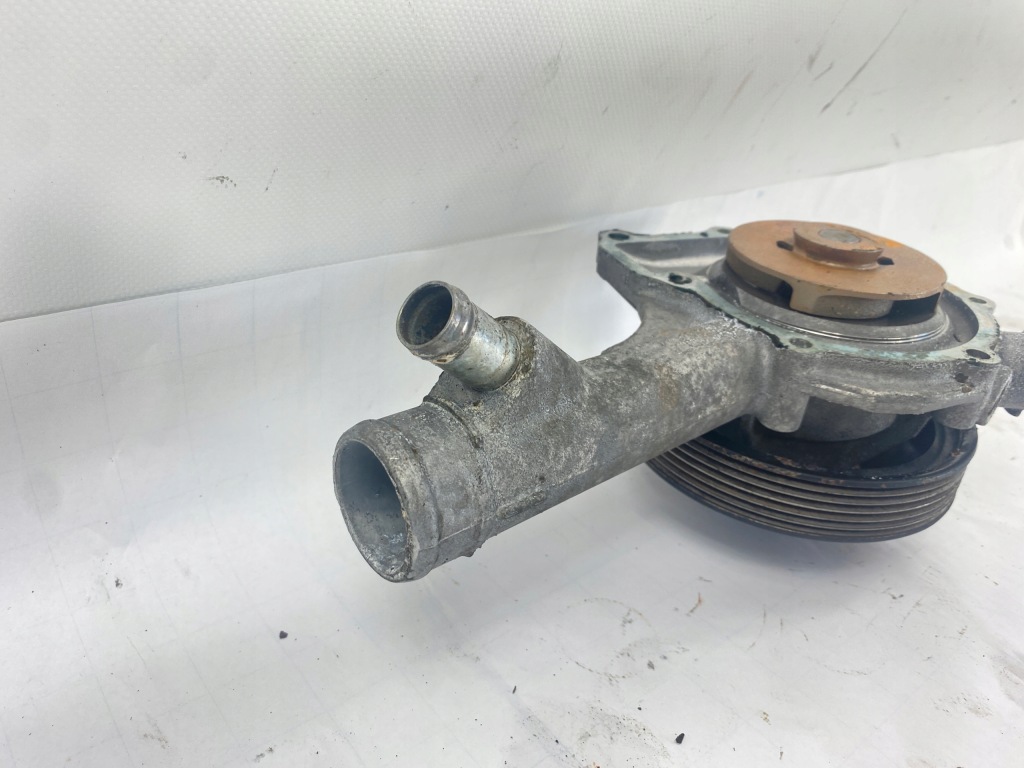 Насос воды колесо mercedes w124 m111 e200 e220 2,2 220 1112010401 1112020110 Цена