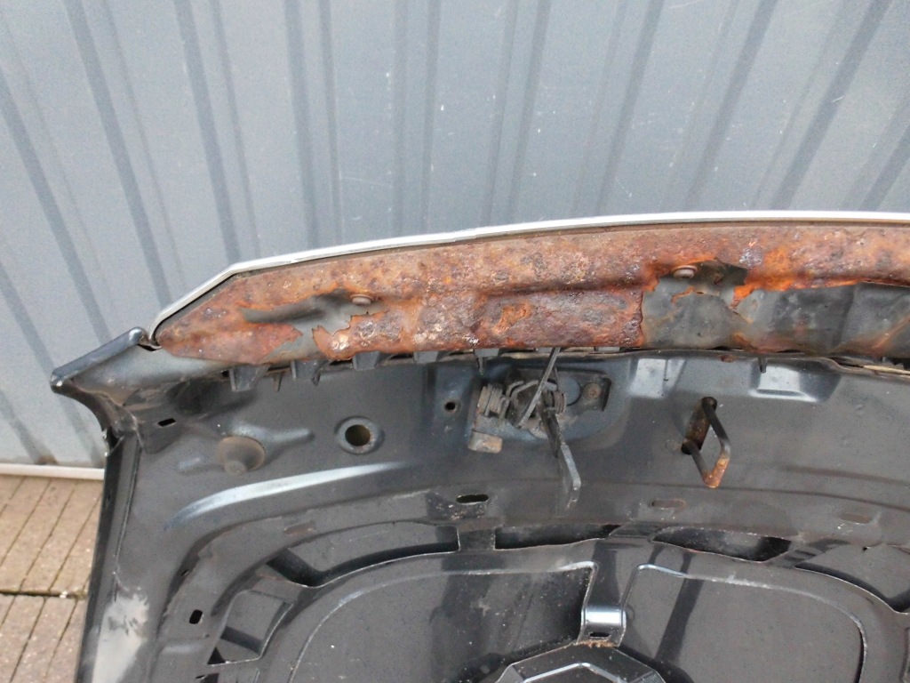 Капот ригель решётка радиатора skoda octavia 2 1z рестайлинг  2009-2013r. серая 9153 оригинал Недорого