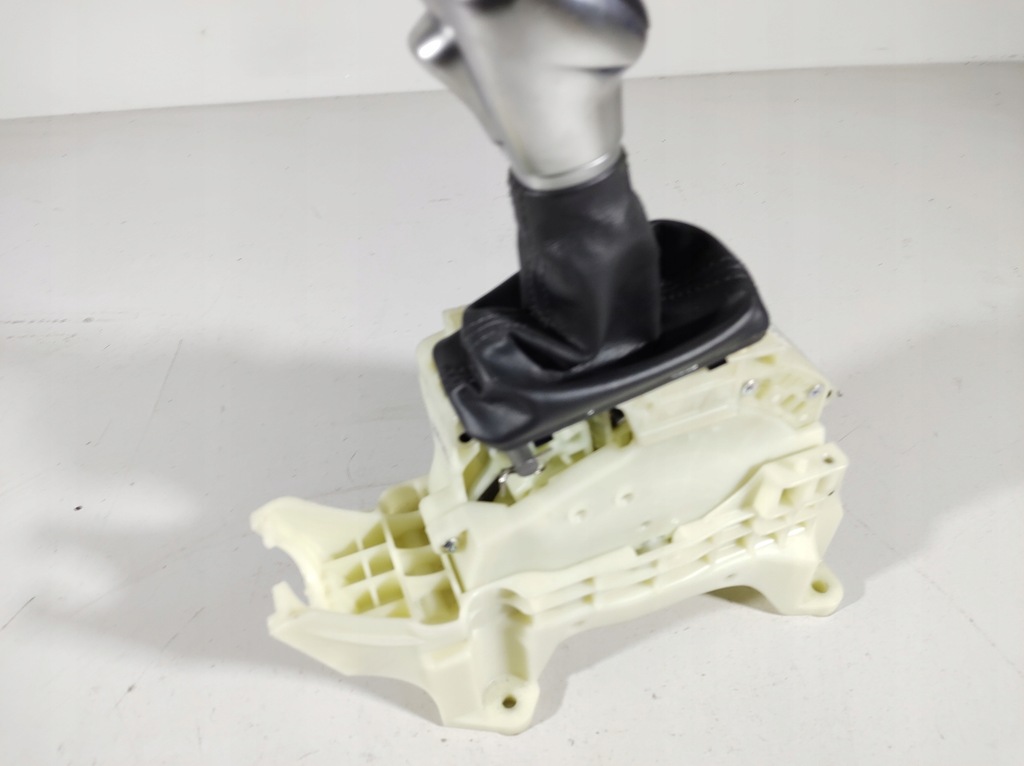 фото №9, Hyundai ioniq 17r- выборщик домкрат передач uk