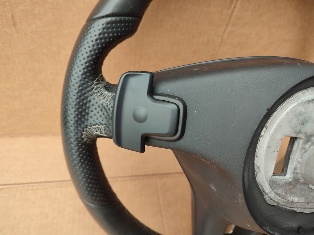 фото №12, Повітропровід шкіряний мультифункція пелюстки перемикання mercedes glk x204 lift a2184606218