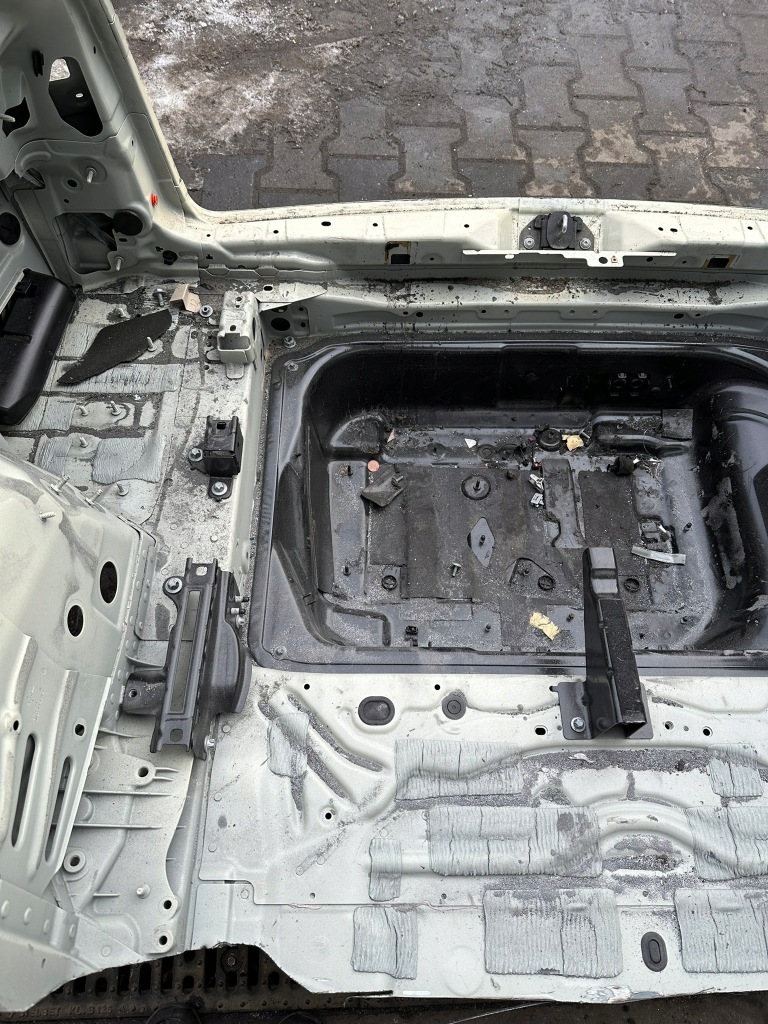 Ремень задний, поддон задний , tył,ściana mercedes e klasa w213 zk, универсал, c623 Цена