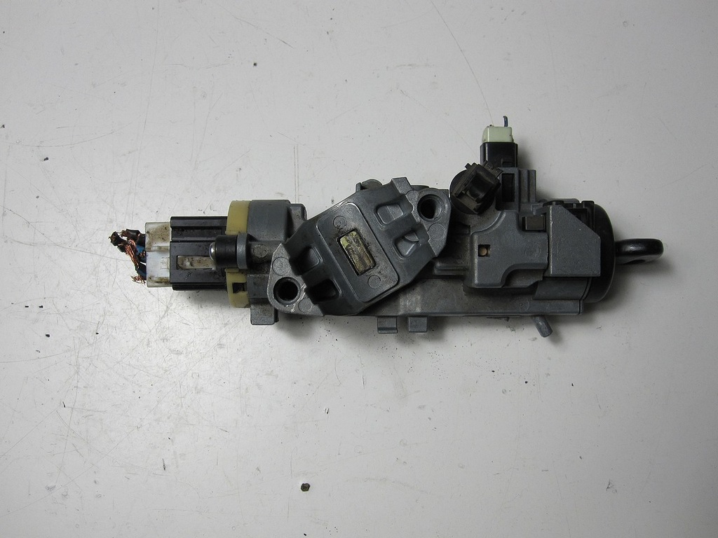 фото №5, Замок зажигания с ключ mazda premacy 2000r