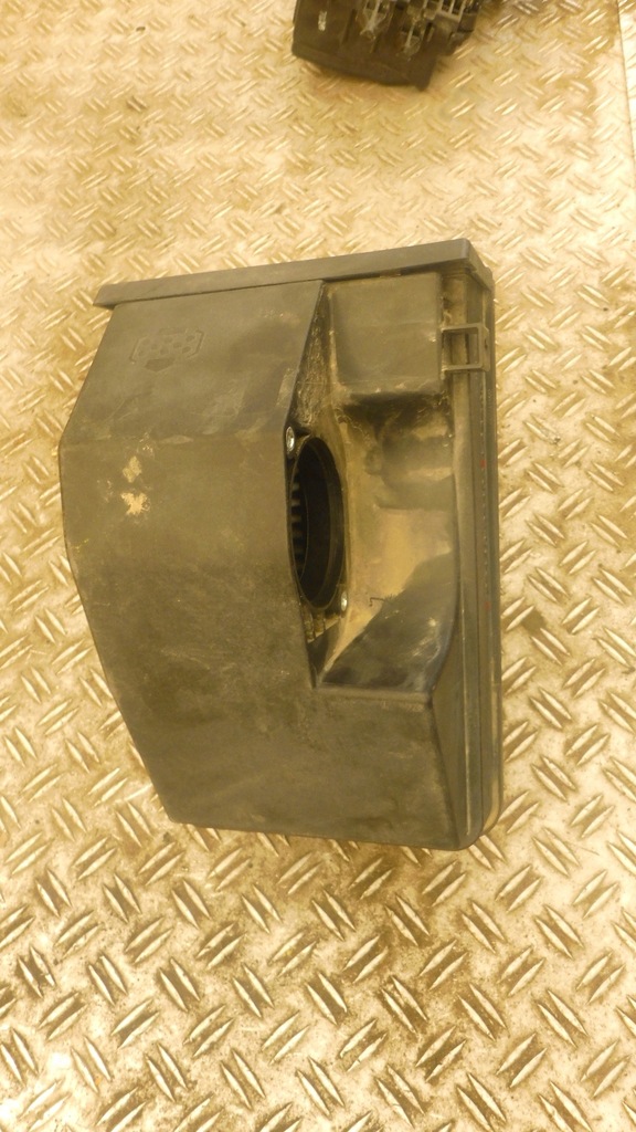 фото №1, Корпус фільтра повітря tucson ii 28112d3100