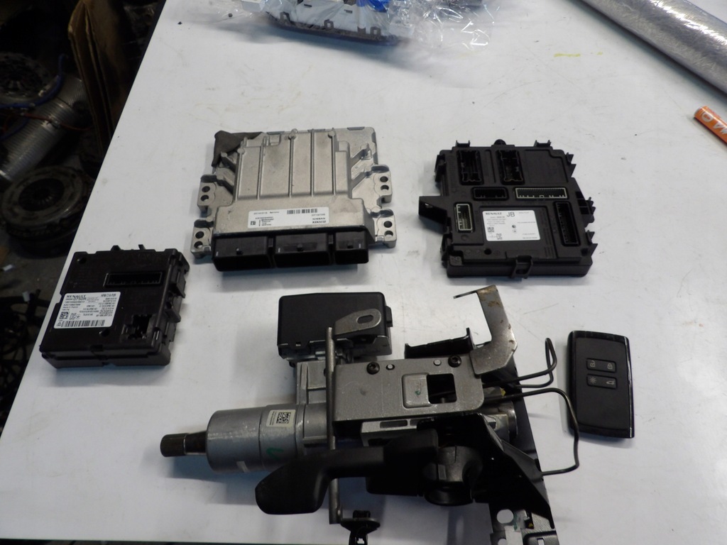 фото №1, Набор стартовый 237102703s 237101511s renault clio 5 v