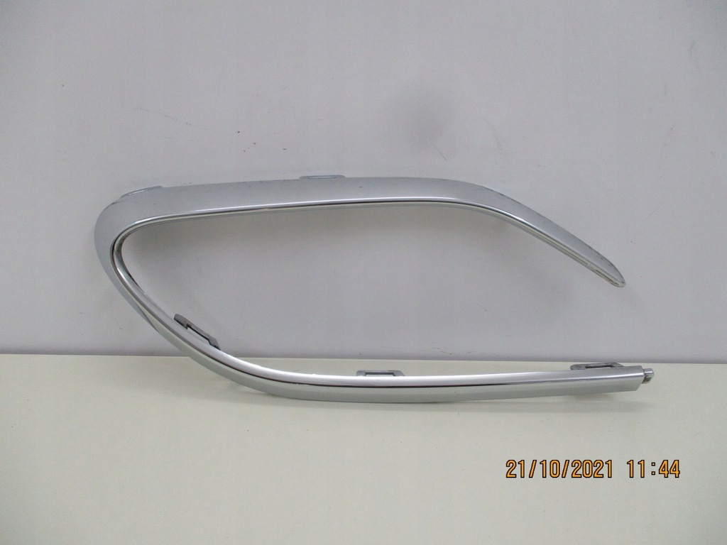 фото №1, Mercedes cla w118 молдинг хром бампер правый задняя