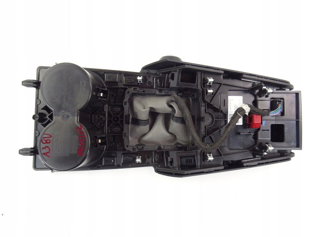 фото №10, Audi a3 v8 тунель ручка чохол передач консоль navi навігація 8v1864261f